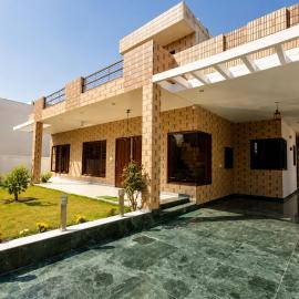 The Lawn House 3BHK Villa with parking space, hotel in Amritsar