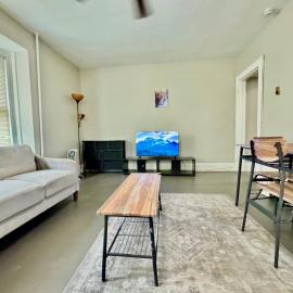 Great Value Condo With Parking