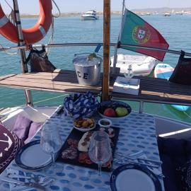 Houseboat - Faro in Ria Formosa, hotel sa Faro