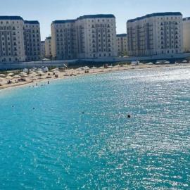 Cozy studio in sahel الحي اللاتيني امام المدينة التراثية العلمين الجديده بالقرب من جميع الخدمات والشواطئ