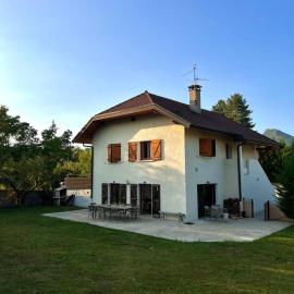 Le Grand Chalet du Lac, 15p, proche lac, Jacuzzi