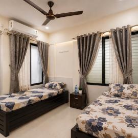 3-Sharing AC Room Male Only, hotel in Thane