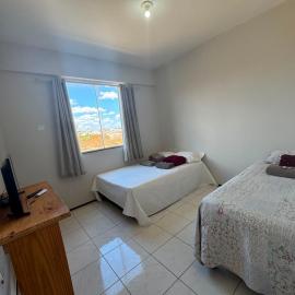 Apartamento Casal com Solteiro com Ar-condicionado Completo Próximo ao Centro, HRV e Convenções