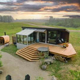 Refuge Bay Caelum Cabin Luxury Off Grid Escape, Hotel in Cherhill