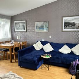 One Bedroom Bungalow Loanhead, Midlothian, Nr Edinburgh, hotel in Loanhead