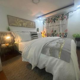 MisyEdz Homes Clark Dau Good for 2 Loft, hotel v destinaci Mabalacat