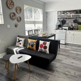 Modern Apartment near Brickell & Coral Gables 1