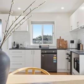 Modern 3BR Home Near Bellerive