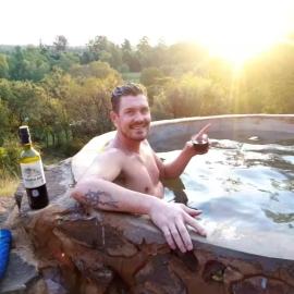 Appaloosa Luxury Glamping Tent near Cullinan, hotel u gradu Ystervarkfontein