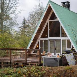 PNW AFrame - Hot tub with view and AC, hotel a Gold Bar