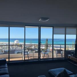 Surfers International Apartments