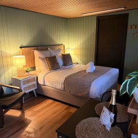 Hickey Vale Farm Overnighter, hotel in Broadford