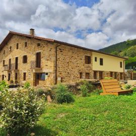 AIXPE apartamentos boutique, hotel in Osma
