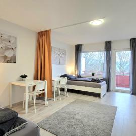 TOP Monteurwohnung mit Balkon, 5 Zimmer, voll ausgestattet, Wäsche inklusive, kostenfreier Parkplatz und WLAN - IL01, hotel a Iserlohn