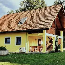 "Das Steirerhaus am Seggauberg" - Ferienhaus mit zwei separaten Apartments