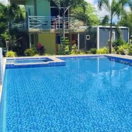 Elena Guest House & Resort, מלון בMedellin