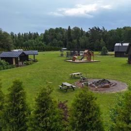 Mätta puhketalu, hotel in Tori