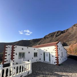 Casa Loli - Cozy Home in Tamaduste, 5 Min to Beach
