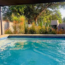 10 Kooralboom Self Catering Apartments