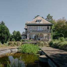 Aux étangs fleuris, hotel in Rochefort