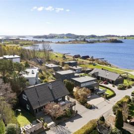 Exclusive House Rental During ONS, Prime Location, Just 6 Minutes by Bus to the ONS Exhibition, with Stunning Views