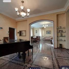 LUXURY Villa Avan, Hotel in Arrinj