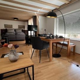 Ferienwohnung Büttner-Eck: Leinburg şehrinde bir otel