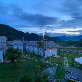 Nà Bó 2 Springlet Homestay