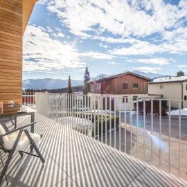 Apartment Majo 5-5 by Interhome