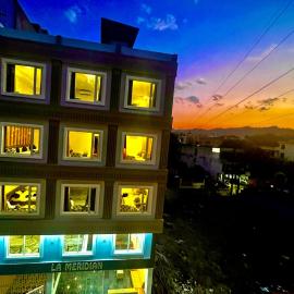 Hotel LA Meridian, A Luxury Hotel In Haridwar、ハリドワールのホテル