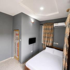 1-Bedroom Studio Apartment in RCCG, Redemption City, Mowe, hotelli kohteessa Mowe