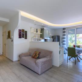 GuestHost - Flaminia 36 Apartment