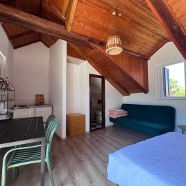 Apartments Barco Molo – hotel w mieście Zlarin