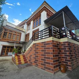 Chhuma homestay, Hotel in Saspul Gömpa