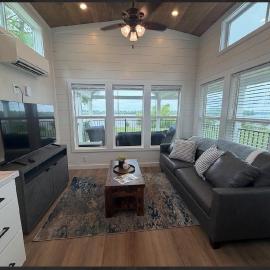 Delta Nights Tiny Home on the Mississippi River, hotell sihtkohas Vicksburg