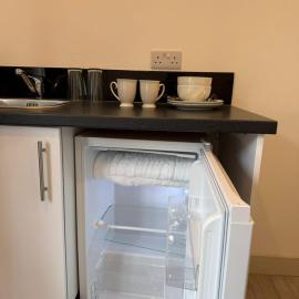 Cozy Studio Flat - walk to all Amenities