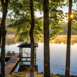Crooked Creek Hideaway | Private Lakefront Escape, hotell i Turnwold