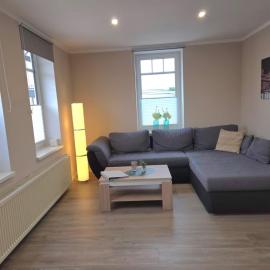 Neu errichtete schöne Wohnung Haus 29a 1. Obergeschoss, hotel a Deensen