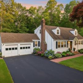 4 BR house by Stony Brook University & Hospital, hotel in Stony Brook