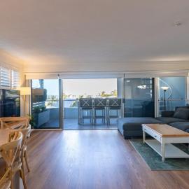 Bayside 4BR Family Retreat | Walk to Manly Harbour, Hotel in Brisbane