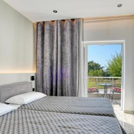 Bill & Mike Apartments, ξενοδοχείο σε Kámpos