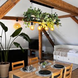 Green Loft, Stillvolles Wohnen für Familien und Geschäftsreisende bis 5 Personen, Hotel in Landshut