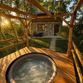 Arhetip, Djedova Villa