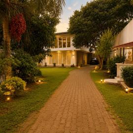 Villa Lushbrook