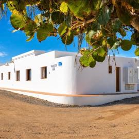 Apartamentos Flor Caleta de Sebo, hotell i Caleta de Sebo
