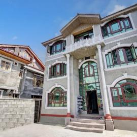 Hotel O Amber Inn, hotell sihtkohas Srinagar
