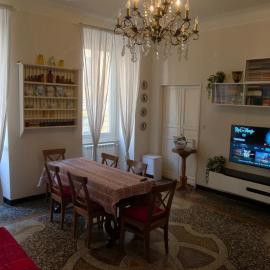 Camogli - Large apartment near the station