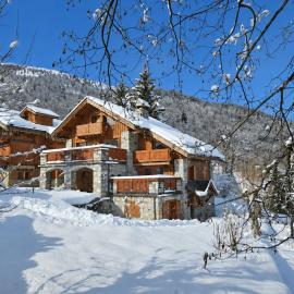 Méribel - 200 m des pistes de ski - Appartement dans chalet - parking privé