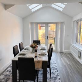 Peaceful New House in Bicester Village