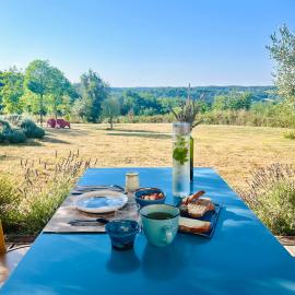 Le Petit Caviste - Chambres D'hôtes & Suites, hotel di Castagnol